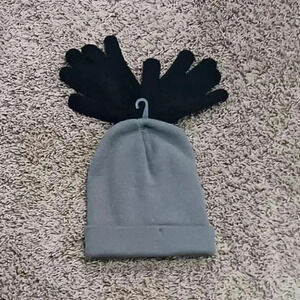 Capelli New York Grey Hat and Black Gloves for Youth